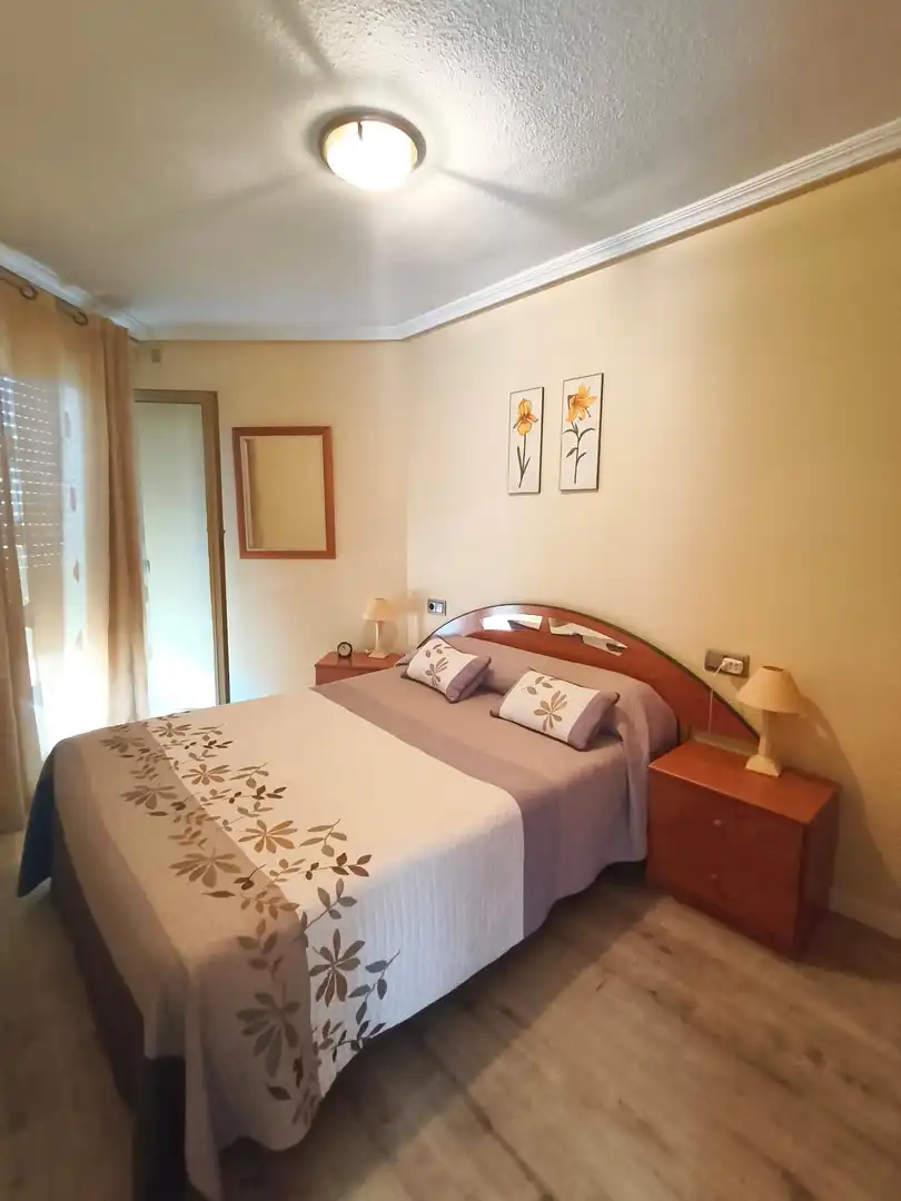 Bedroom of Flat for rent in Benidorm  with Air Conditioner, Terrace and Furnished