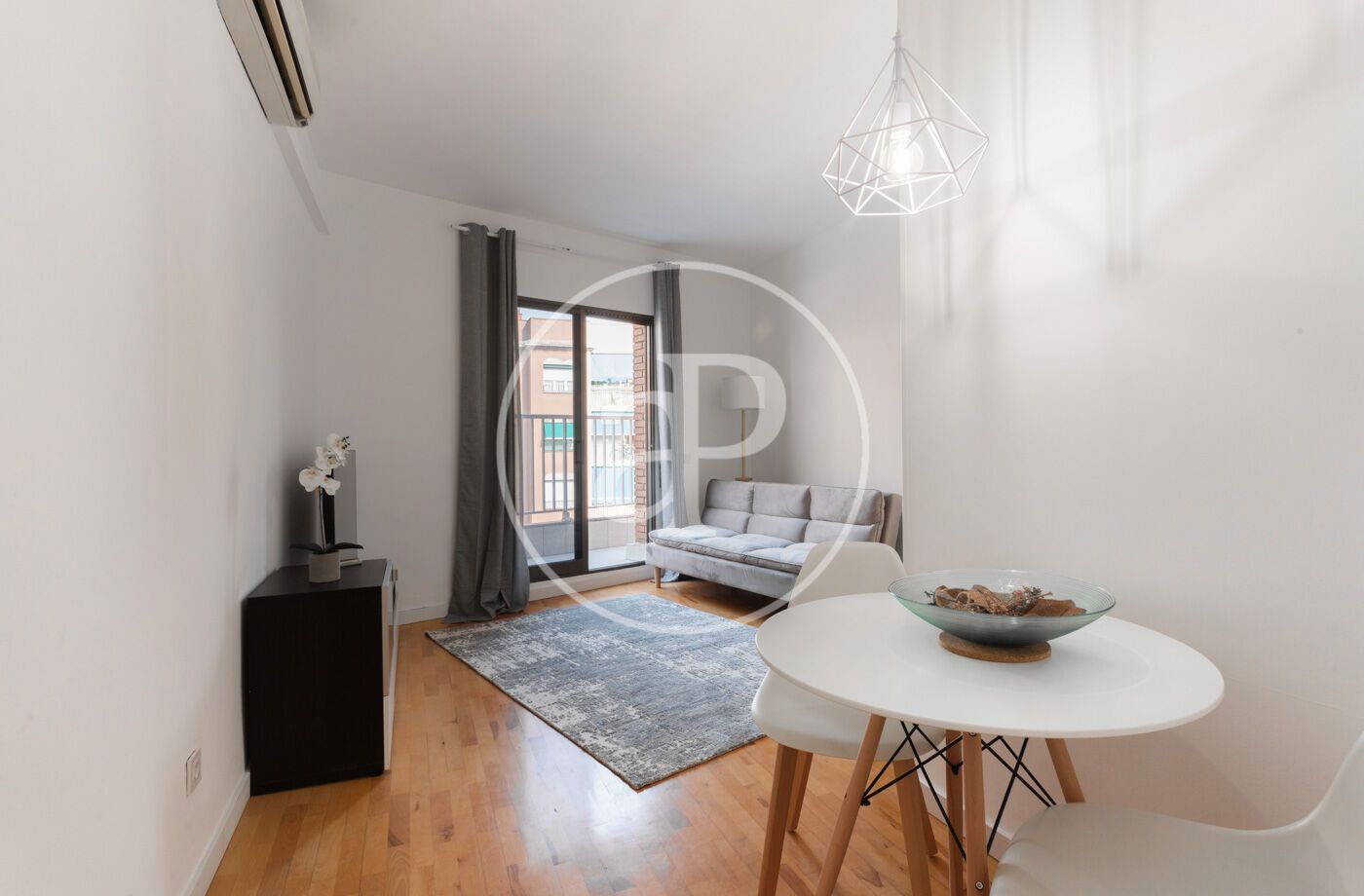 Exterior view of Flat to rent in  Barcelona Capital  with Air Conditioner, Terrace and Furnished