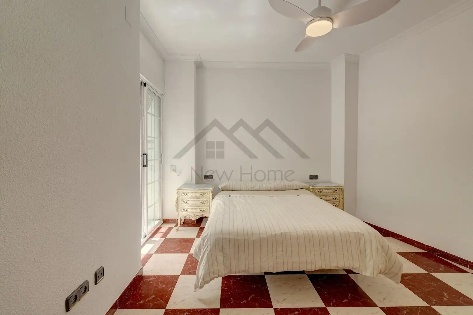 Habitación de Finca rústica en venta en La Pobla de Vallbona con Trastero