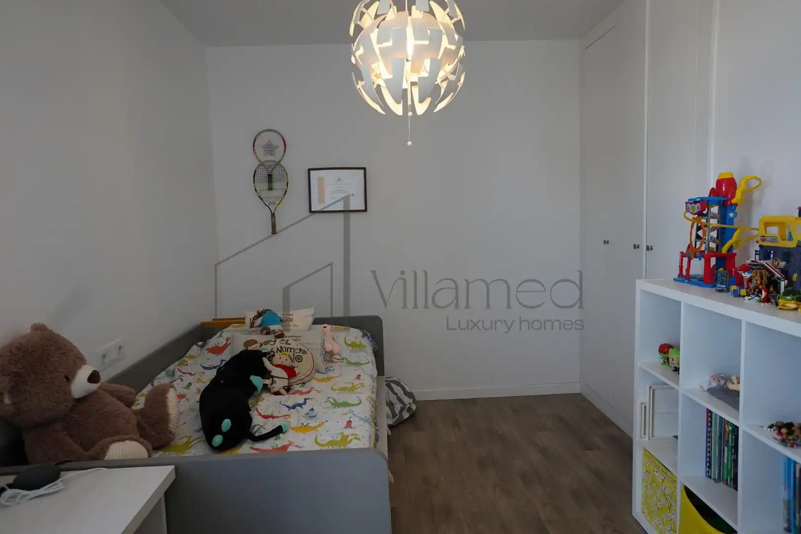Habitación de Casa adosada de alquiler en San Antonio de Benagéber con Aire acondicionado, Calefacción y Jardín privado