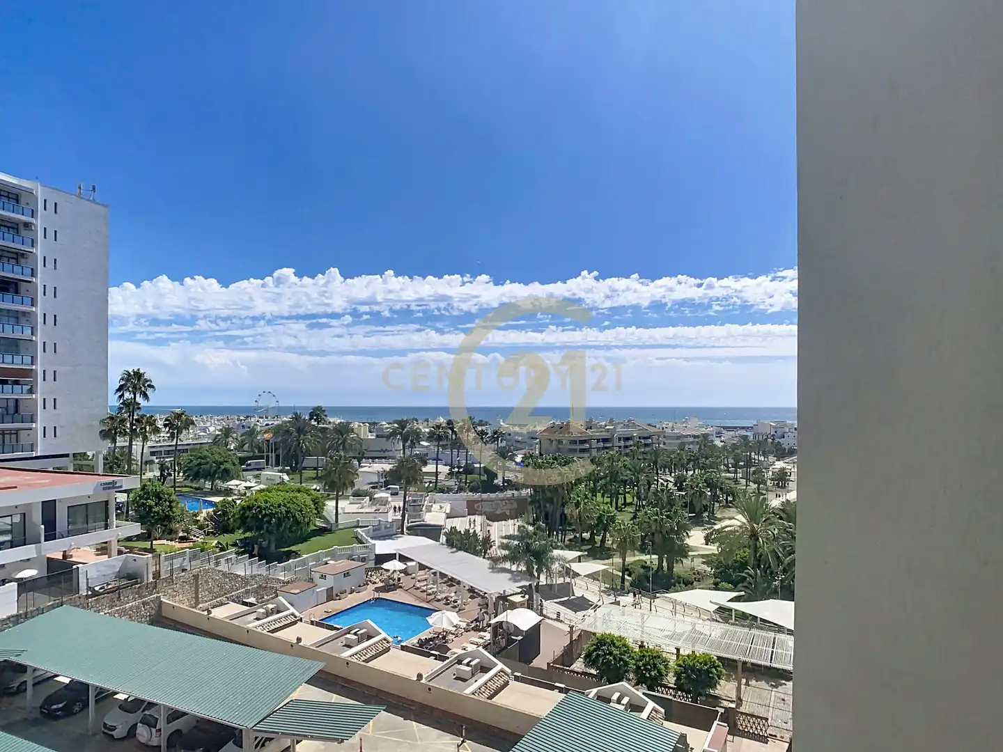 Vista exterior de Apartamento de alquiler en Benalmádena con Aire acondicionado, Piscina y Microondas