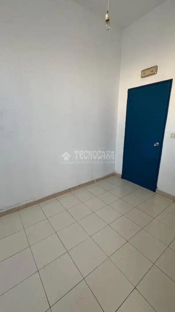Local en venta en Alcalá de Henares con Aire acondicionado