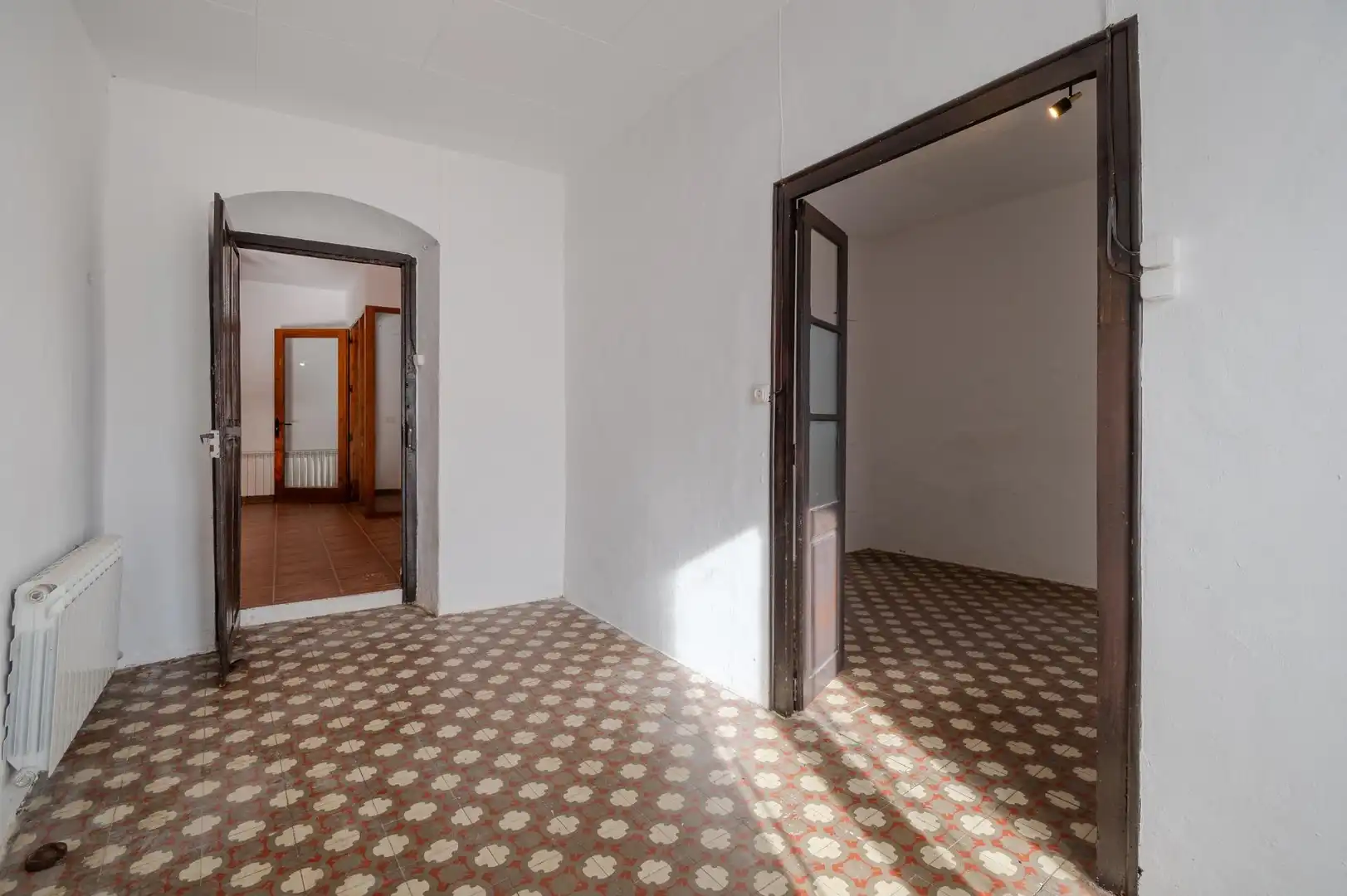 Piso de alquiler en La Vall de Bianya con Calefacción, Jardín privado y Terraza