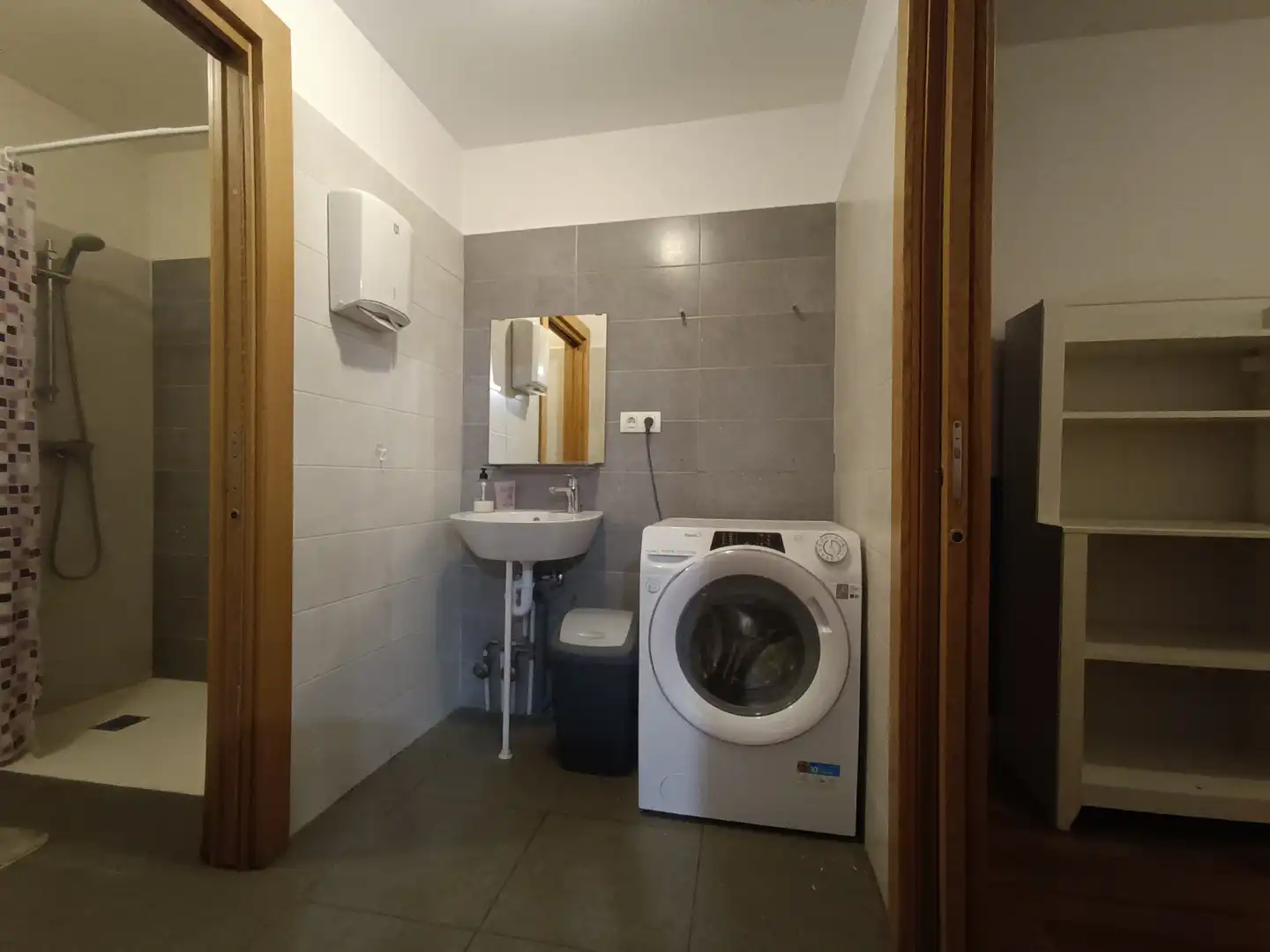Bathroom of Flat for share in  Pamplona / Iruña  with Furnished