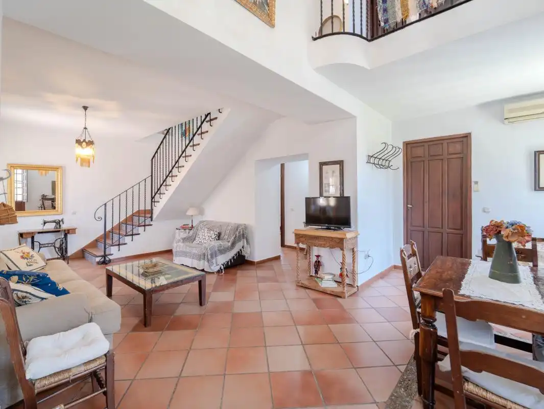 Sala de estar de Finca rústica en venta en Antequera con Aire acondicionado, Calefacción y Jardín privado