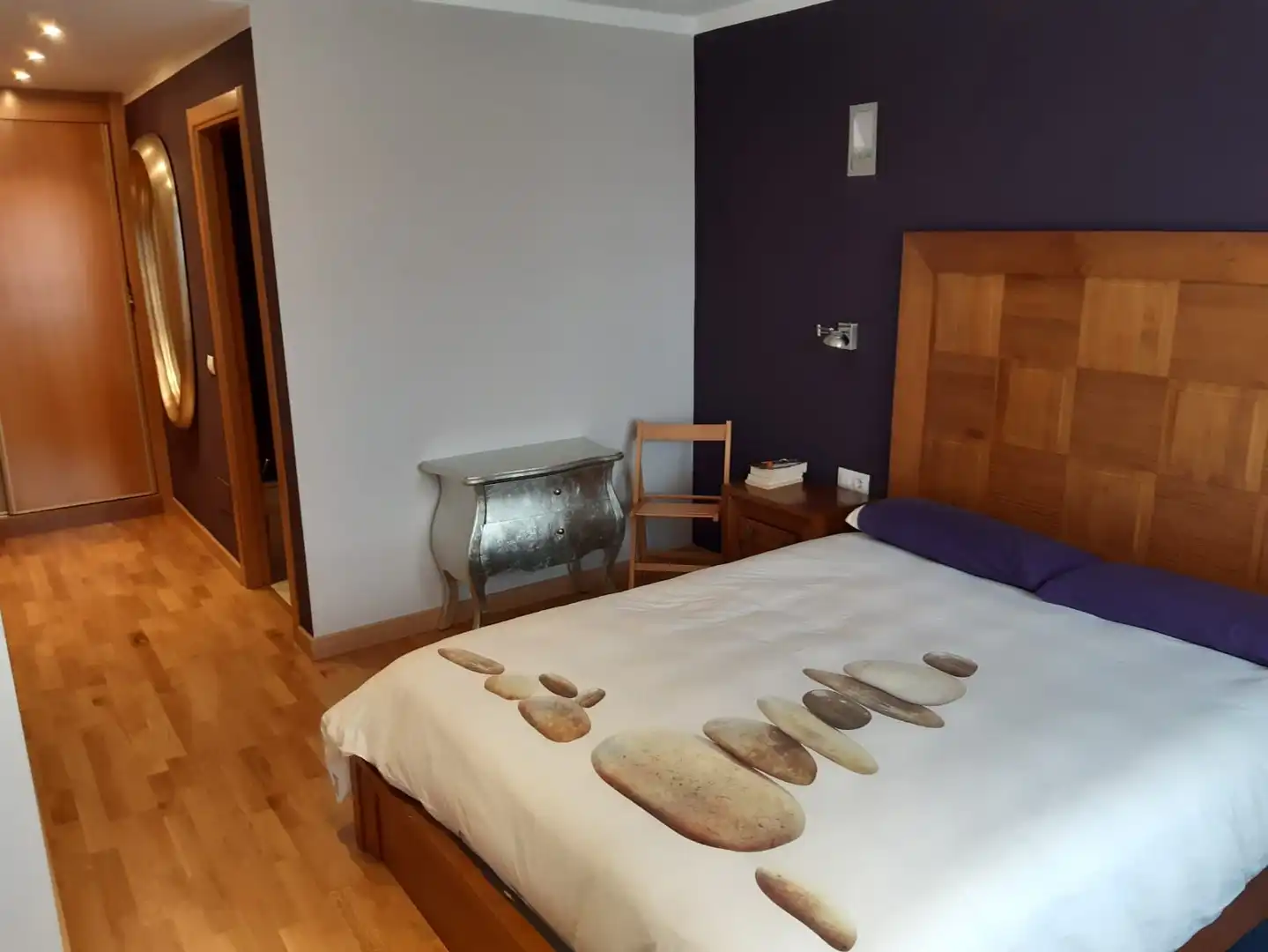 Schlafzimmer von Wohnung zur Miete in Santander