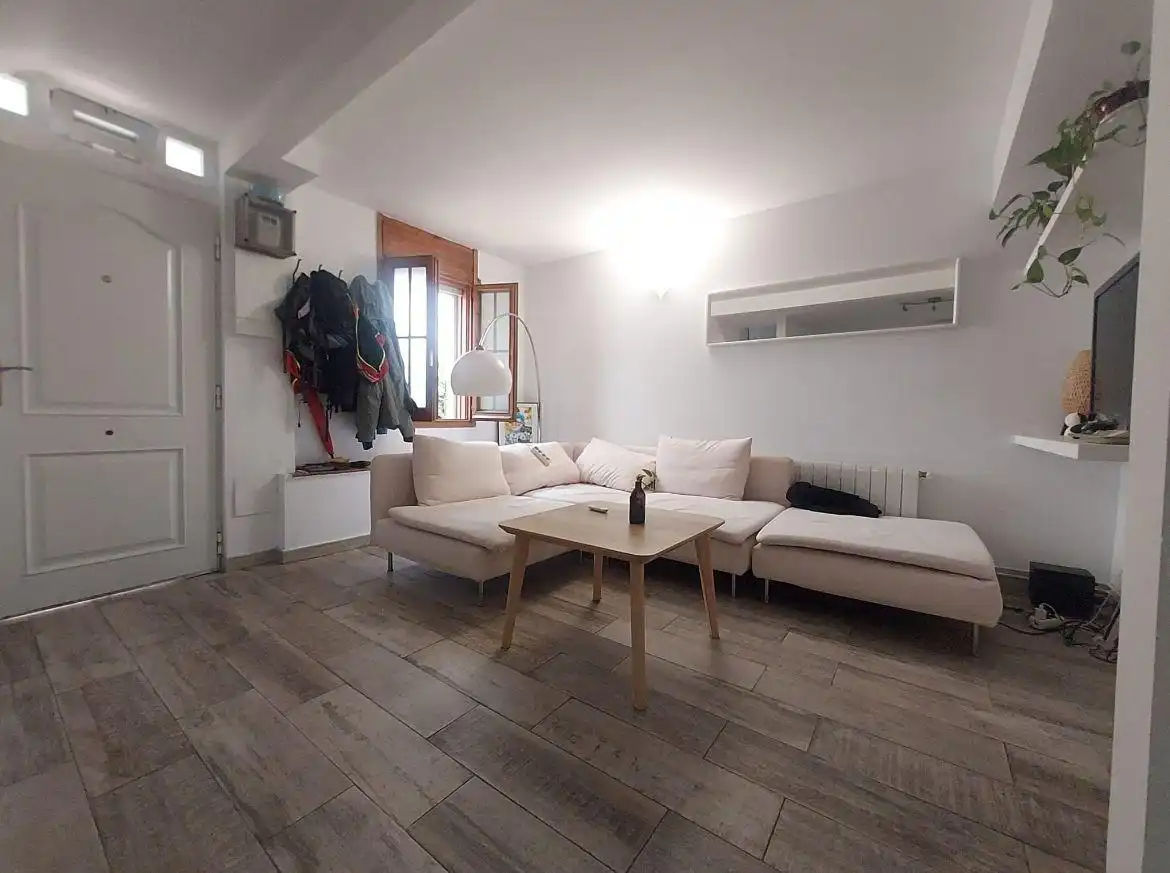 Living room of Houses for sale in Barcelona  with Air Conditioner, Heating and Parquet flooring