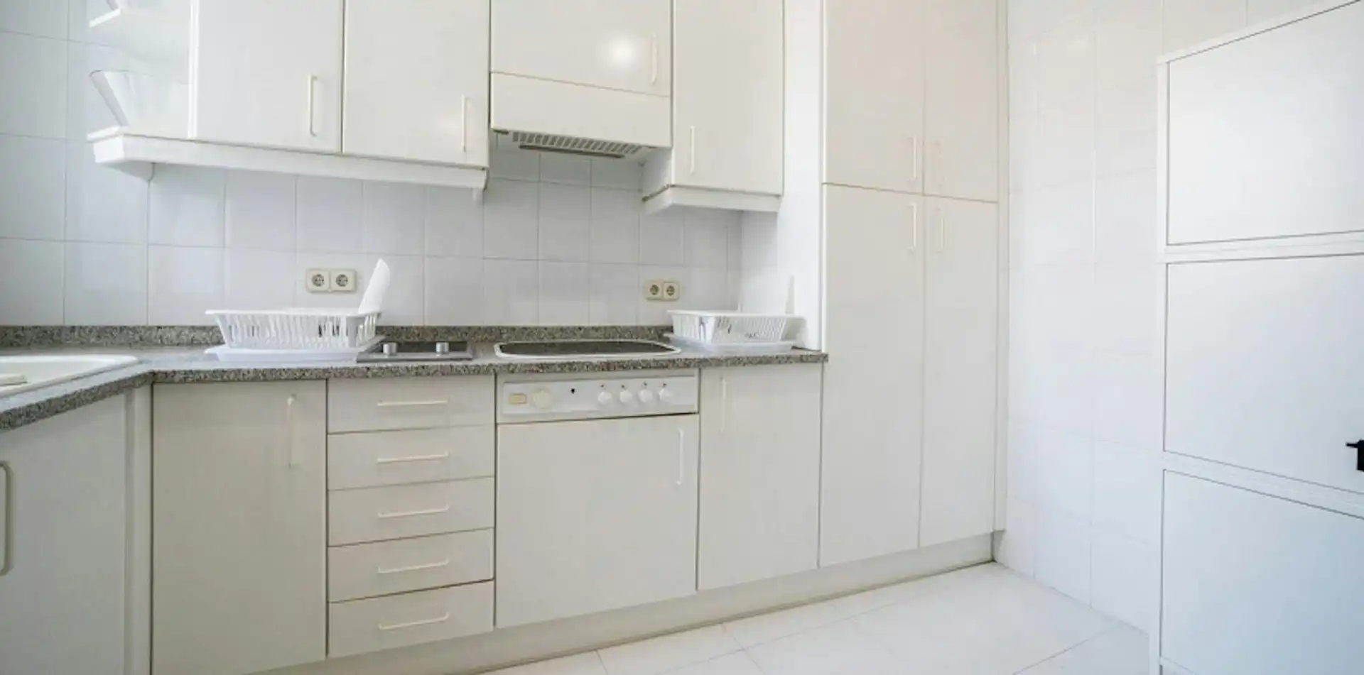 Kitchen of Flat for share in Madrid  with Heating, Furnished and Washing machine