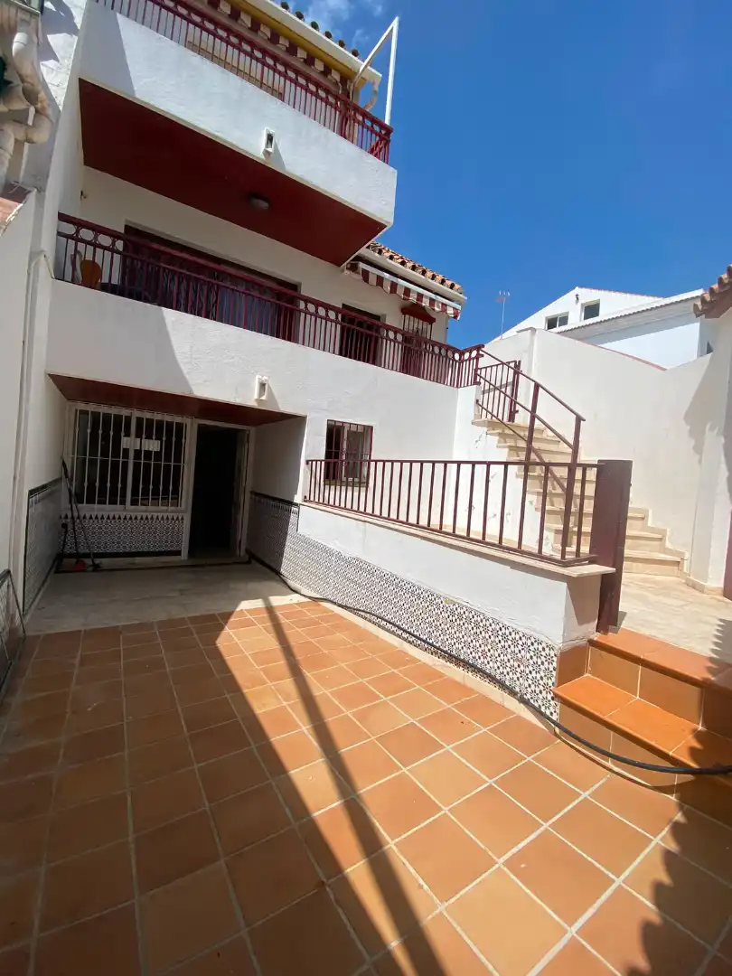 Detached homes for sale in Almayate