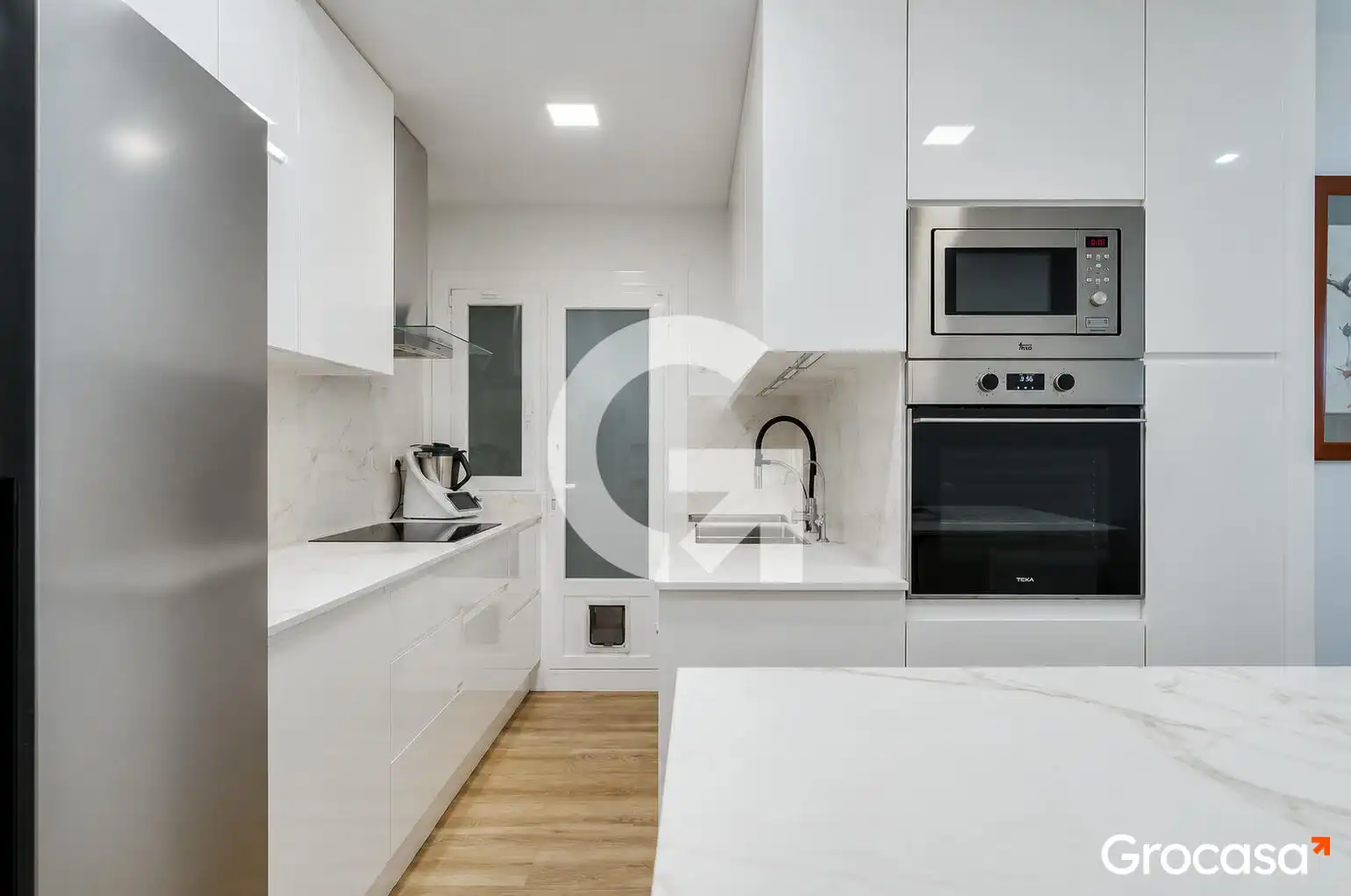 Cuina de Pis en venda en Barcelona amb Aire condicionat, Forn i Piscina comunitària