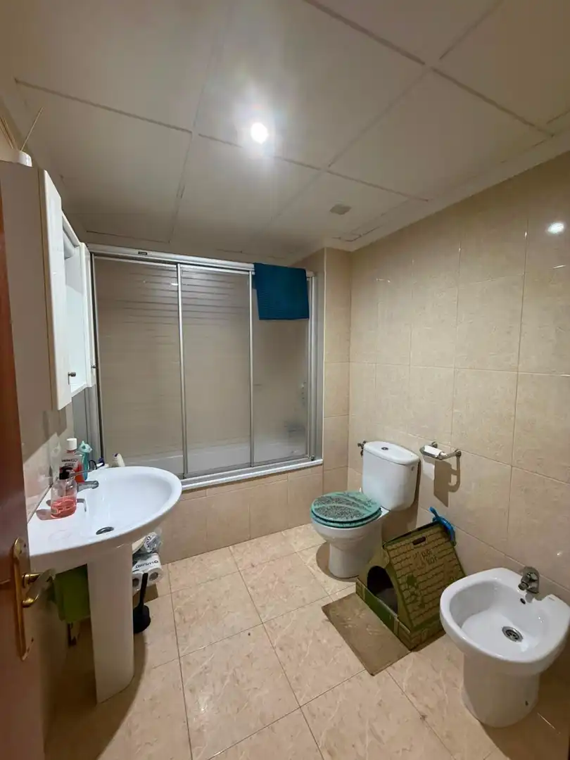 Baño de Piso en venta en Mequinenza con Aire acondicionado y Calefacción
