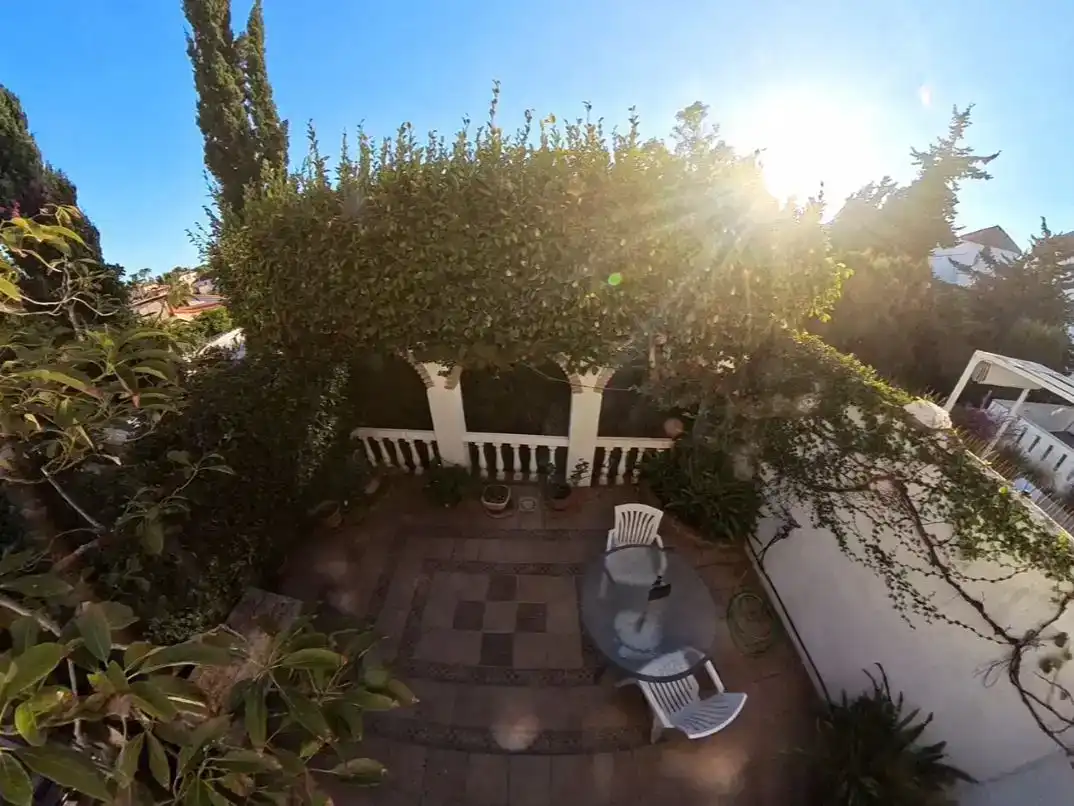 Terrassa de Casa adosada en venda en Marbella amb Aire condicionat i Balcó
