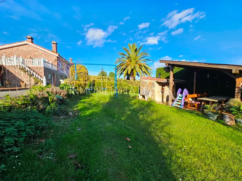 Jardín de Casa o chalet en venta en Colunga con Calefacción, Jardín privado y Parquet
