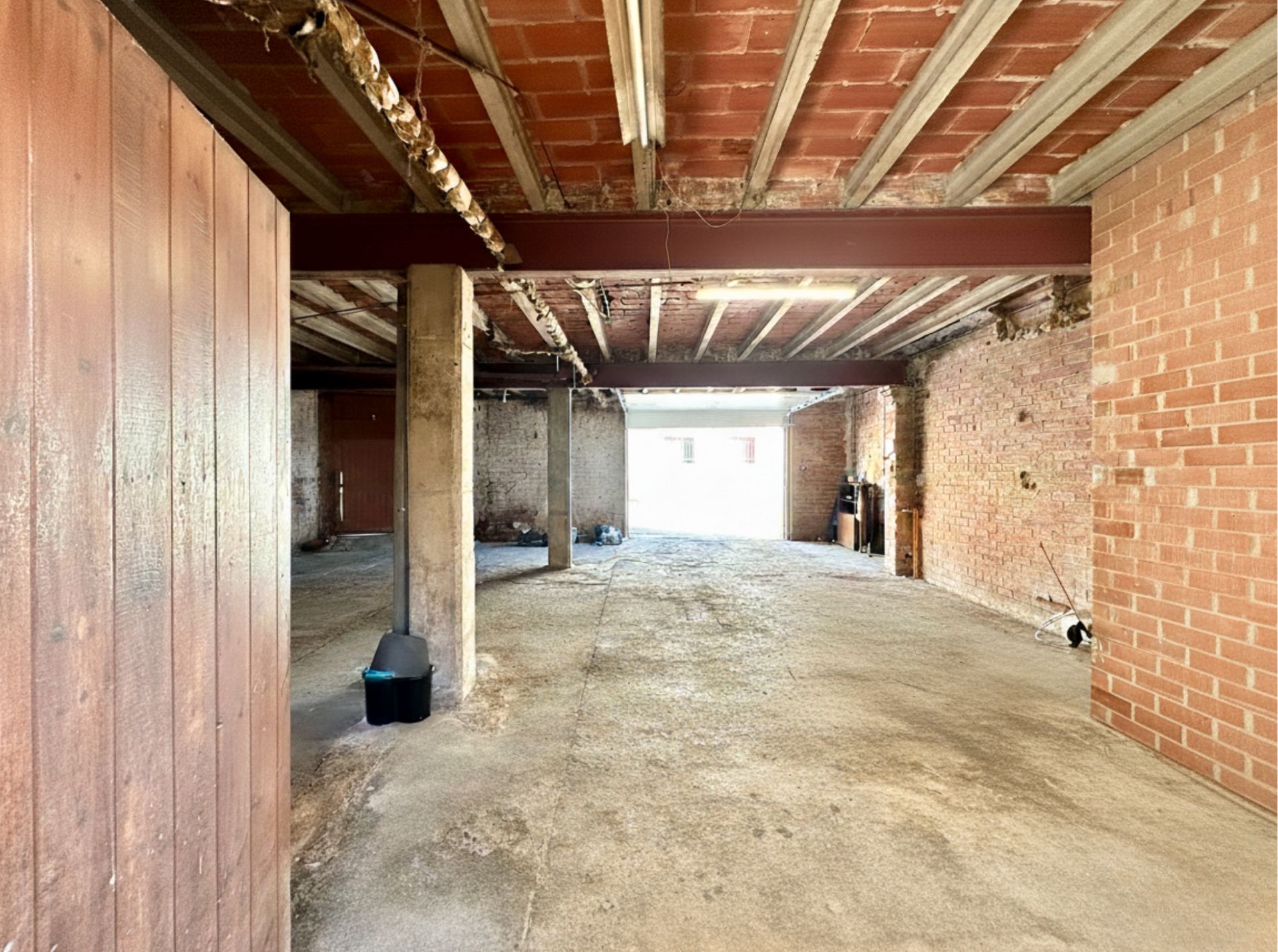 House or chalet for sale in Torelló  with Air Conditioner, Heating and Private garden