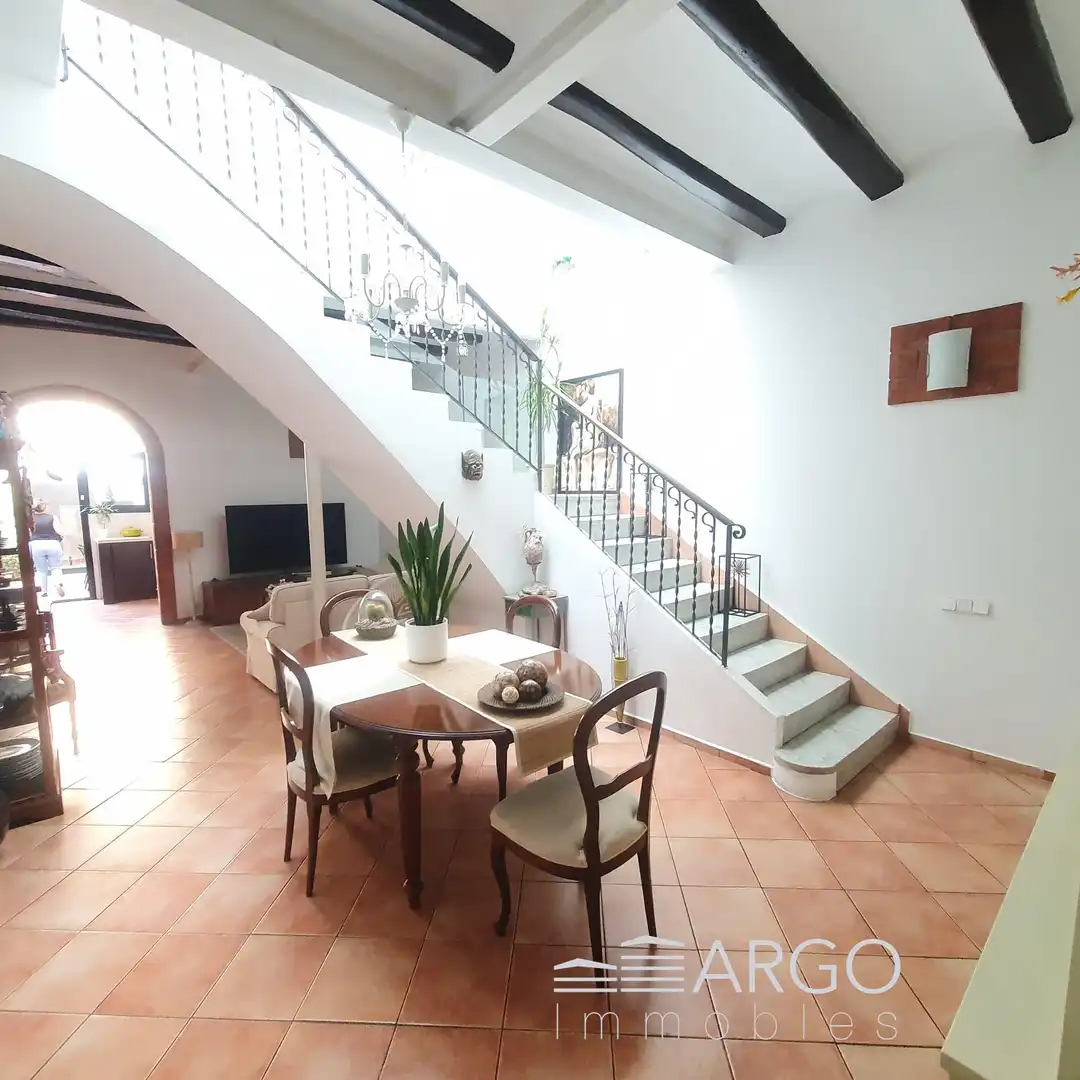 Casa adosada en venta en Carrer de Colom, Centre