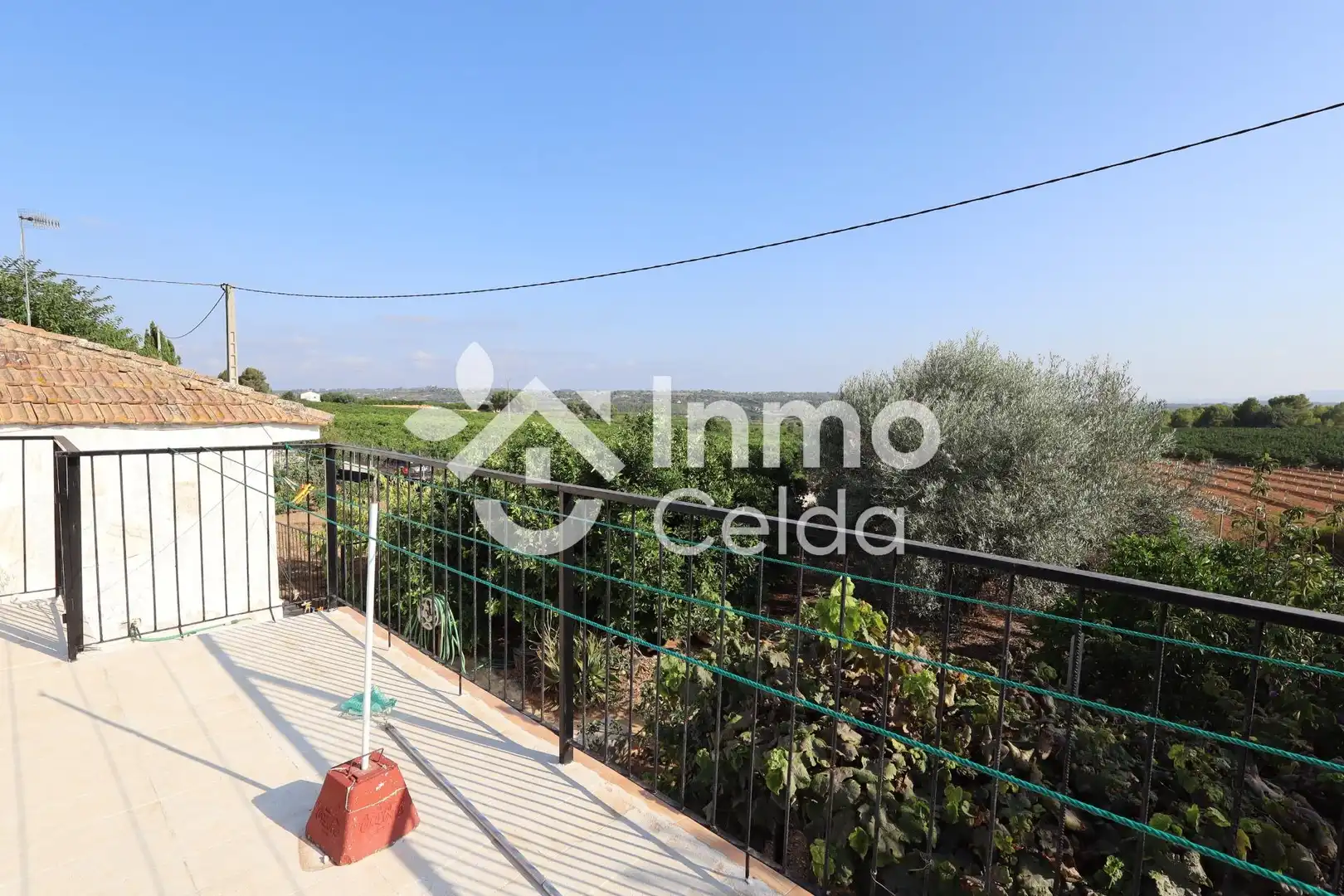 Vista exterior de Casa o xalet en venda en Torrent amb Aire condicionat, Calefacció i Jardí privat