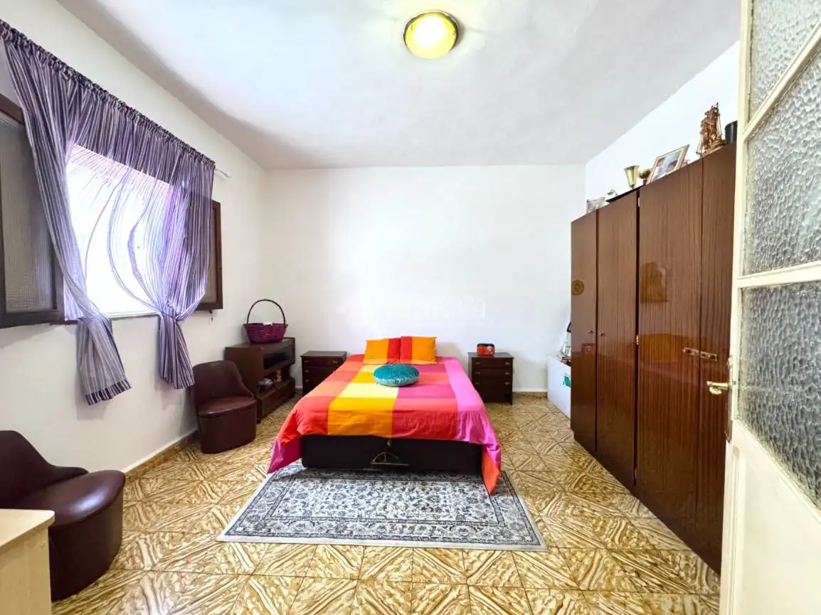 Dormitori de Casa adosada en venda en Las Palmas de Gran Canaria amb Traster i Balcó