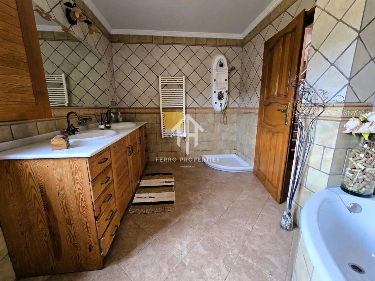Baño de Casa o chalet en venta en Loja con Aire acondicionado, Calefacción y Jardín privado
