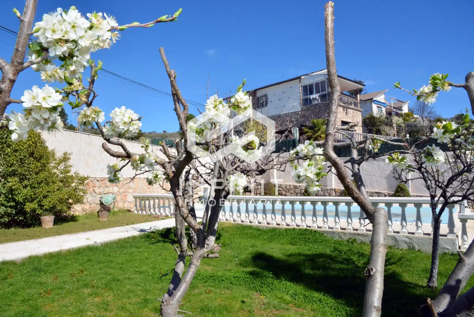 Houses for sale in Carabaña