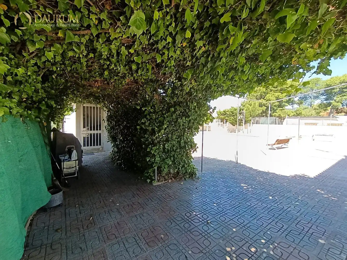 Vista exterior de Casa o xalet en venda en San Vicente del Raspeig / Sant Vicent del Raspeig amb Calefacció, Terrassa i Traster