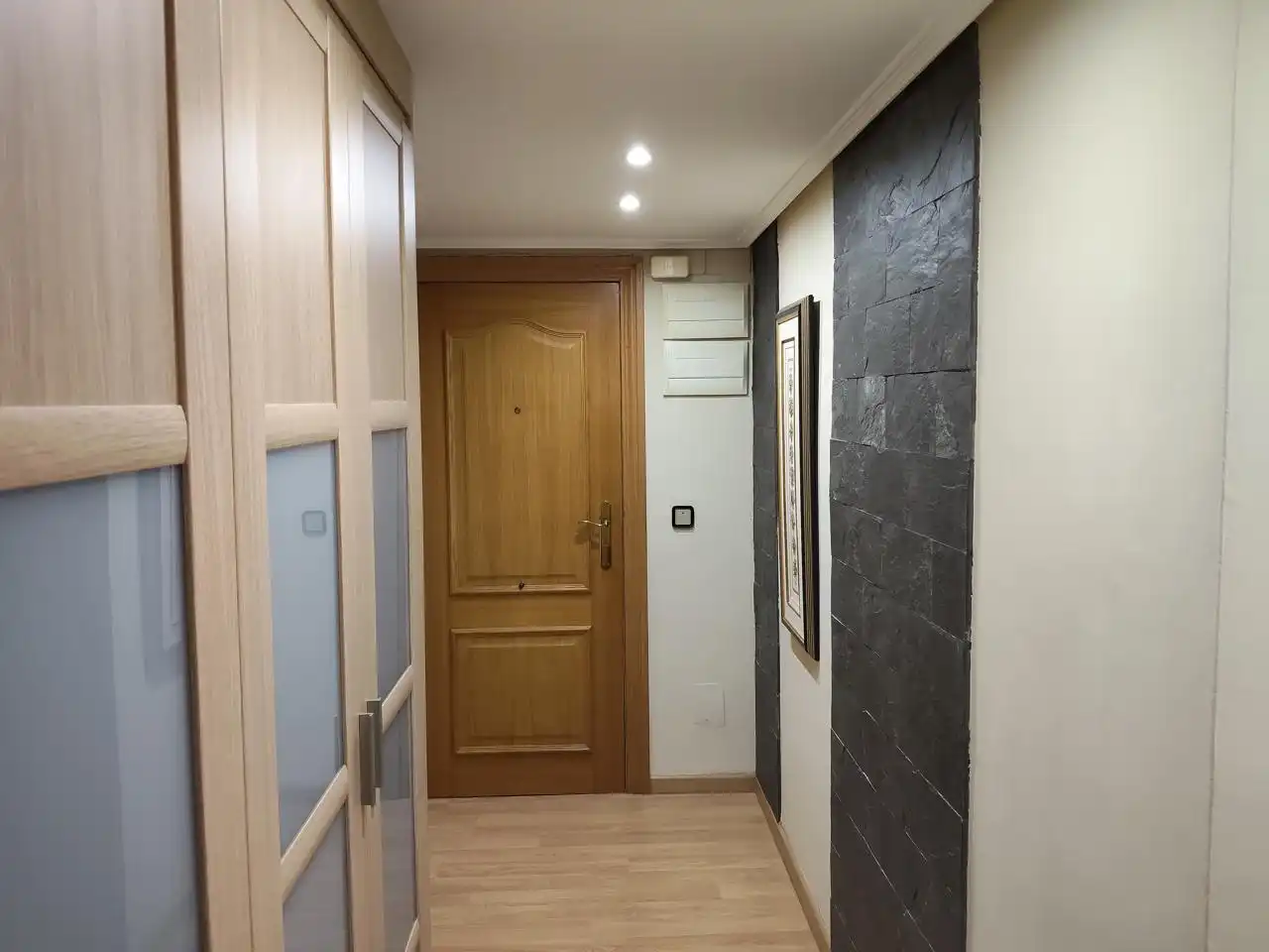 Flat for sale in Zaragoza  with Air Conditioner, Heating and Furnished
