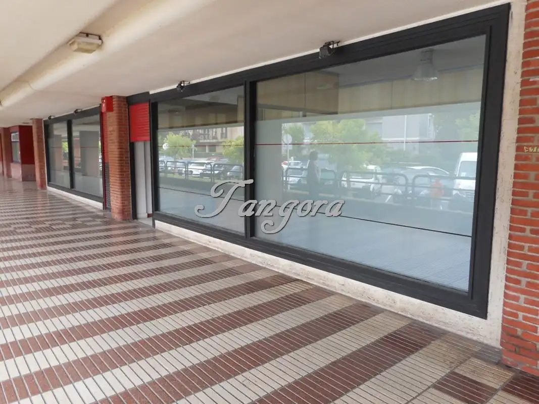 Local de alquiler en Getxo  con Aire acondicionado, Parquet y Alarma