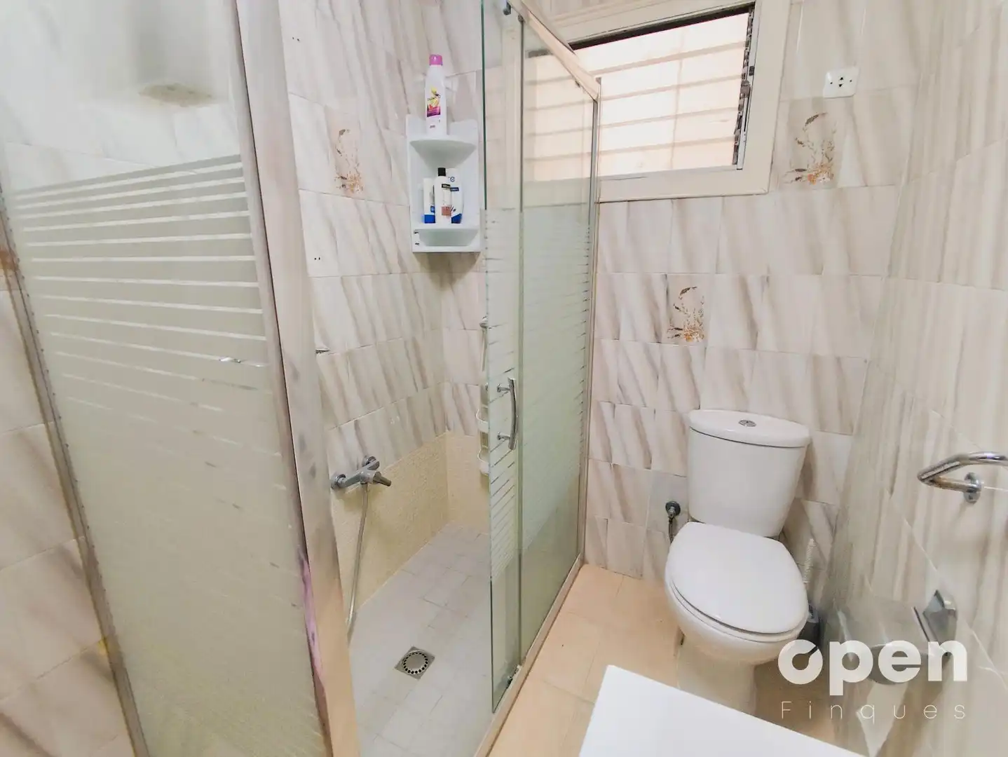 Bathroom of Flat for sale in Terrassa  with Heating and Terrace