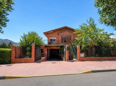 Bungalow mit Pool zum Verkauf in C. Blasco IbÃ¡Ã±ez