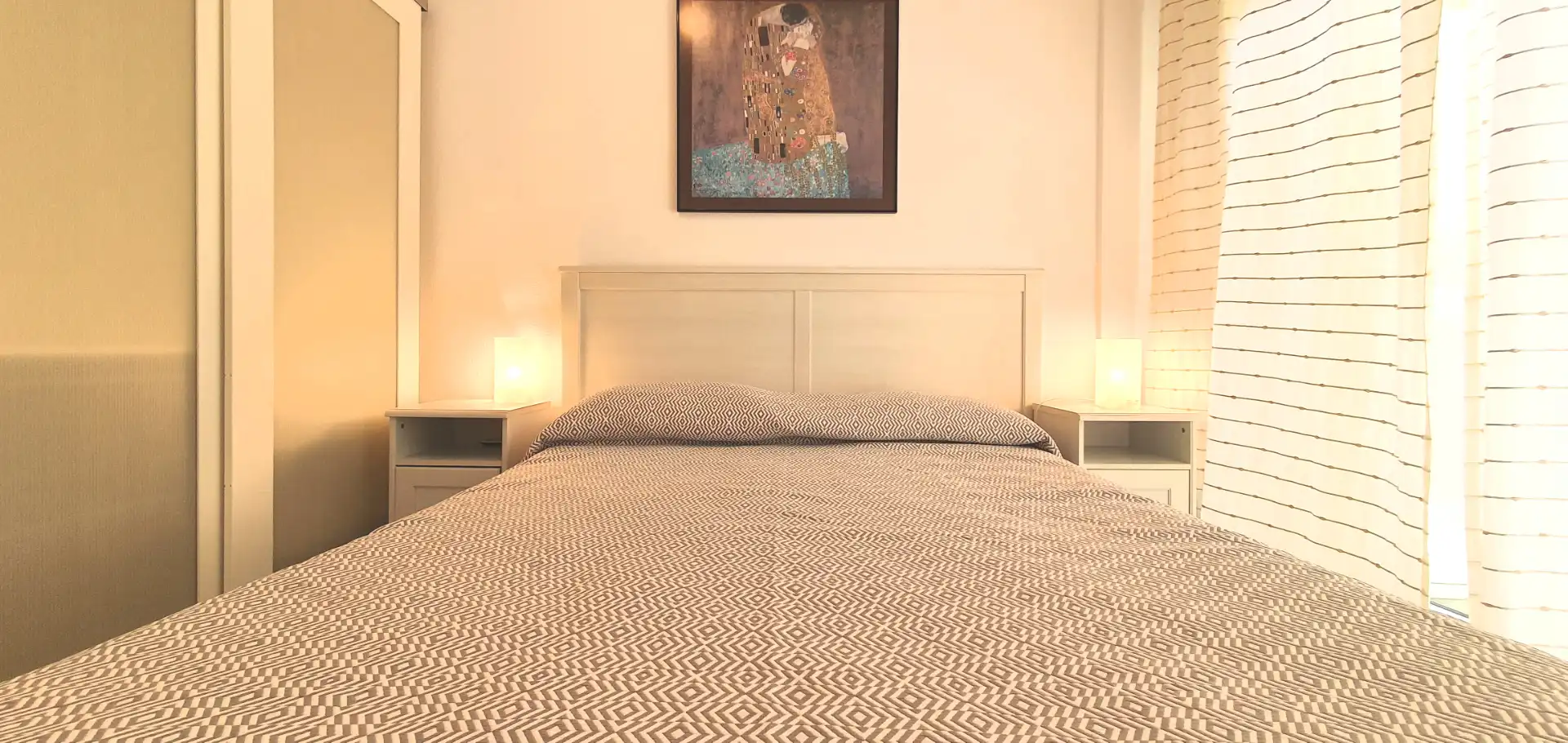 Habitación de Apartamento de alquiler en Dénia con Aire acondicionado, Calefacción y Terraza