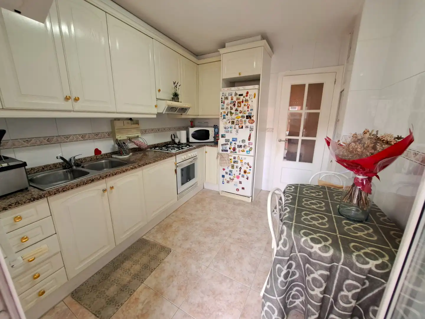 Kitchen of Flat for sale in Mataró  with Heating, Oven and Balcony