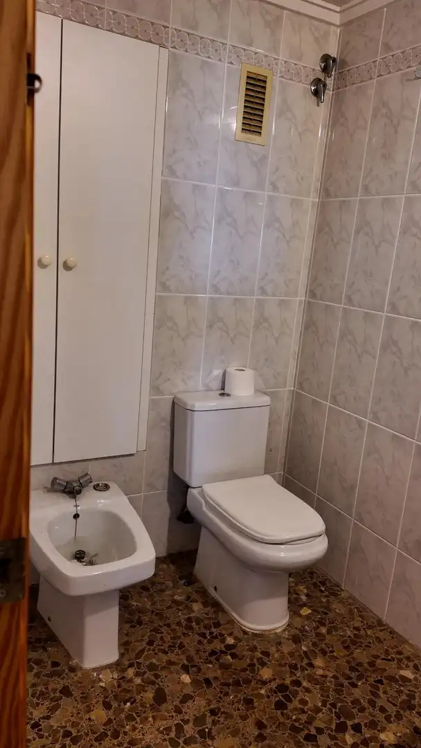 Bathroom of Flat for sale in Oliva