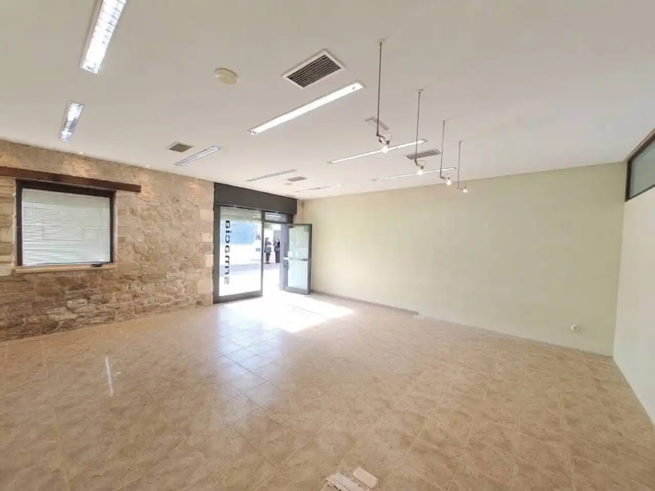 Local en venta en Quintanilla Vivar, Burgos