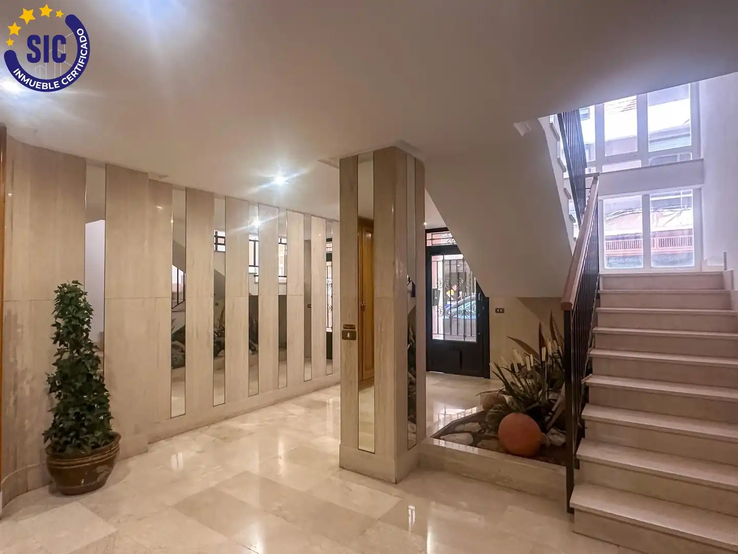 Piso en venta en Castellón de la Plana / Castelló de la Plana con Calefacción, Trastero y Amueblado