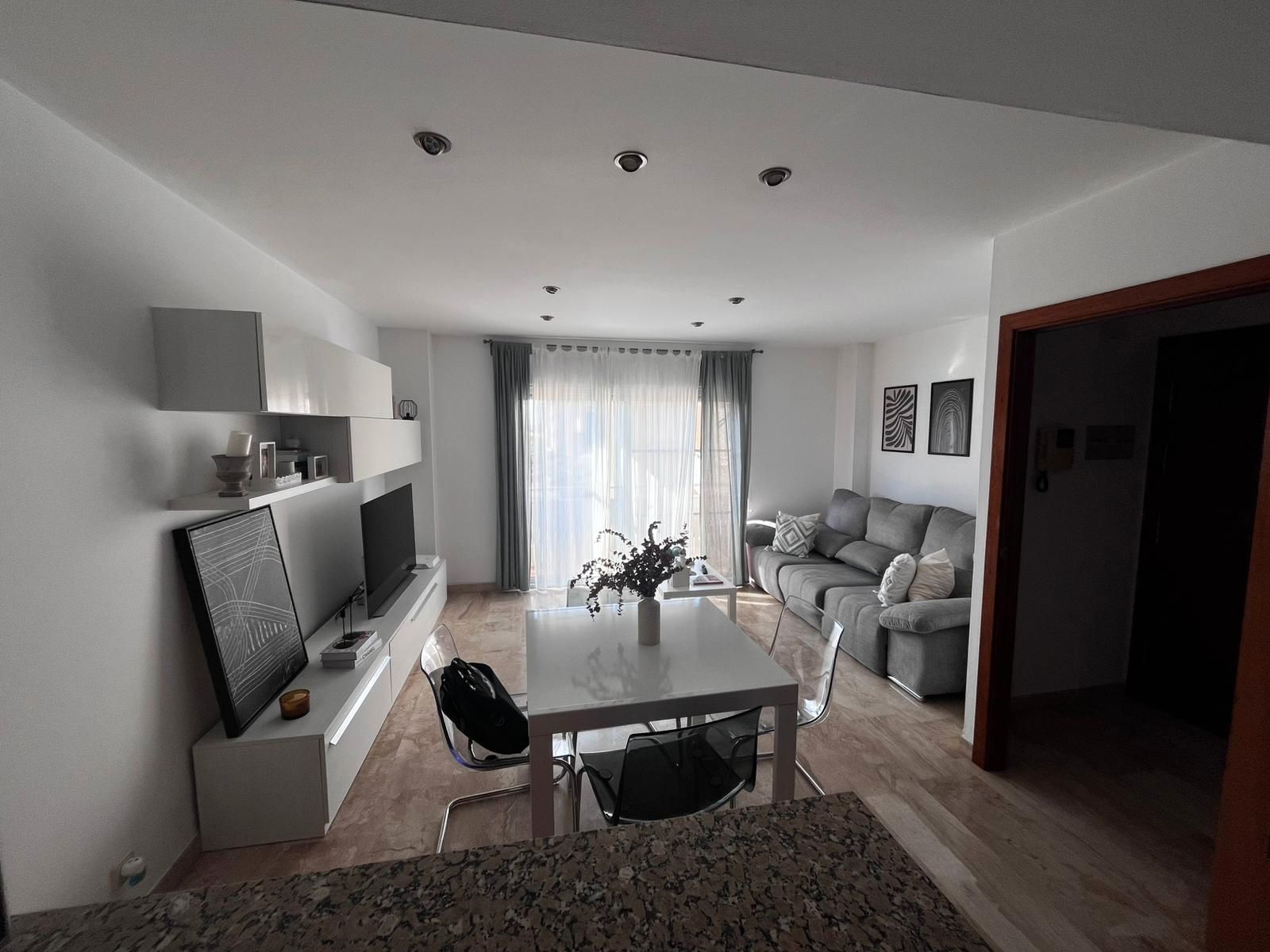 Living room of Flat for sale in Mataró  with Air Conditioner, Heating and Oven