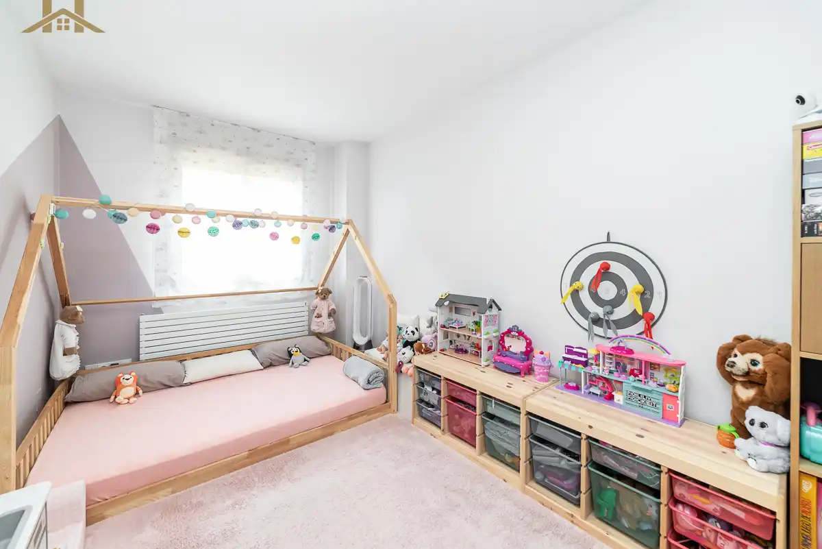 Schlafzimmer von Wohnung zum Verkauf in Boadilla del Monte mit Klimaanlage, Heizung und Abstellraum
