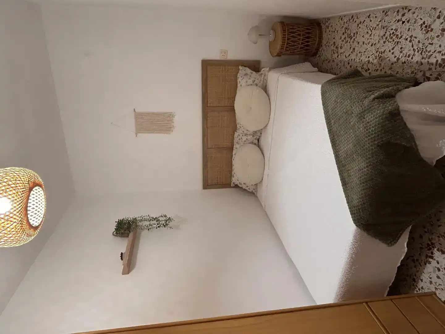Schlafzimmer von Wohnung zur Miete in Torrevieja mit Klimaanlage und Balkon
