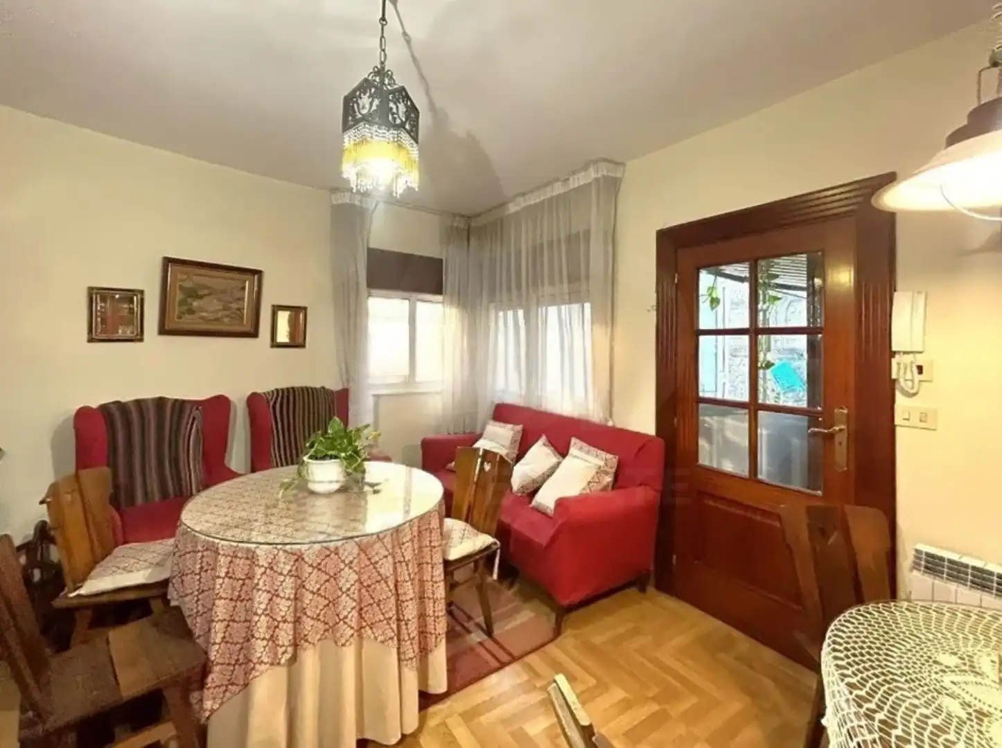 Sala d'estar de Casa o xalet en venda en Pontevedra Capital  amb Calefacció i Terrassa