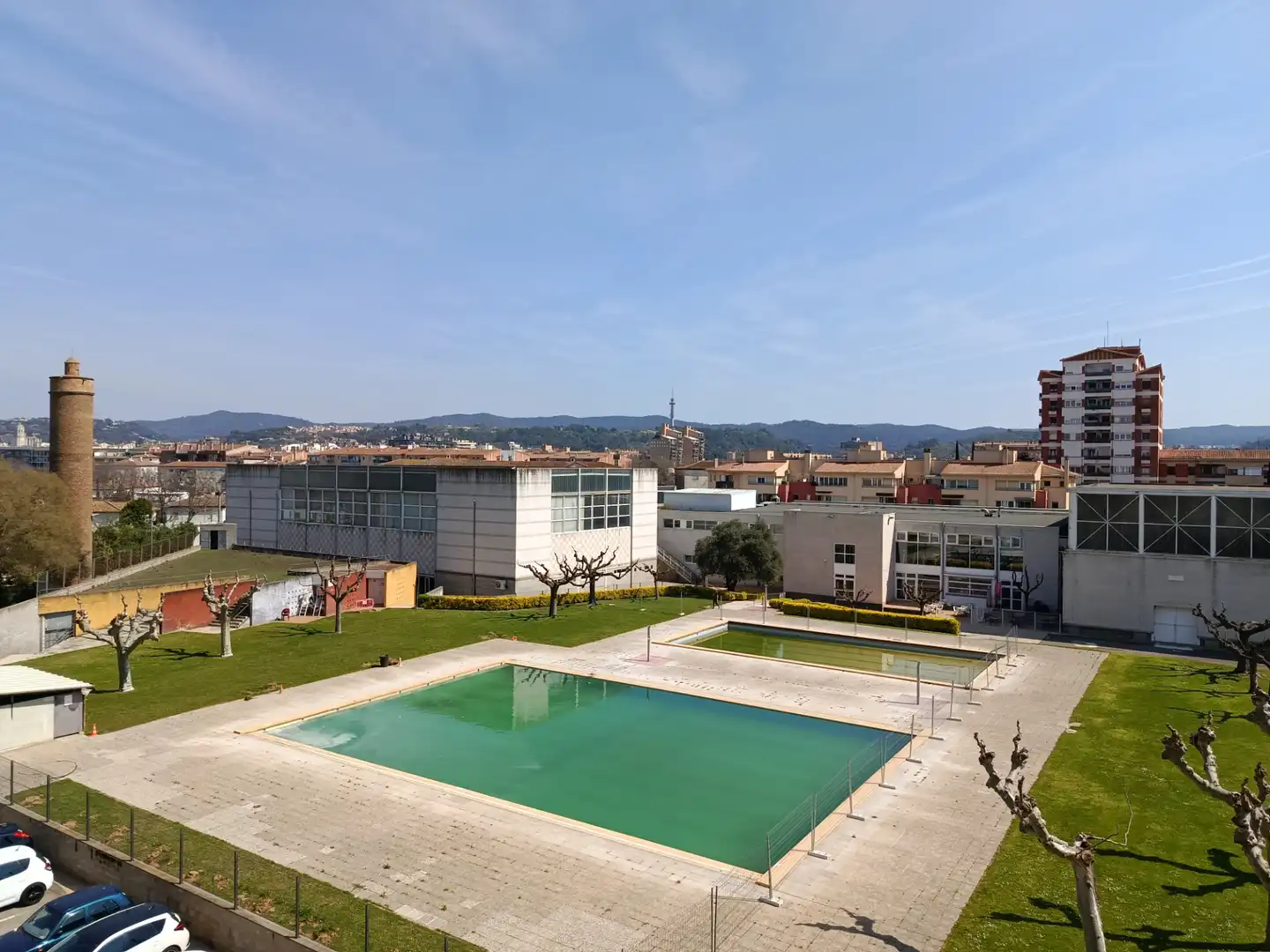 Piscina de Piso en venta en Girona con Aire acondicionado, Calefacción y Jardín privado
