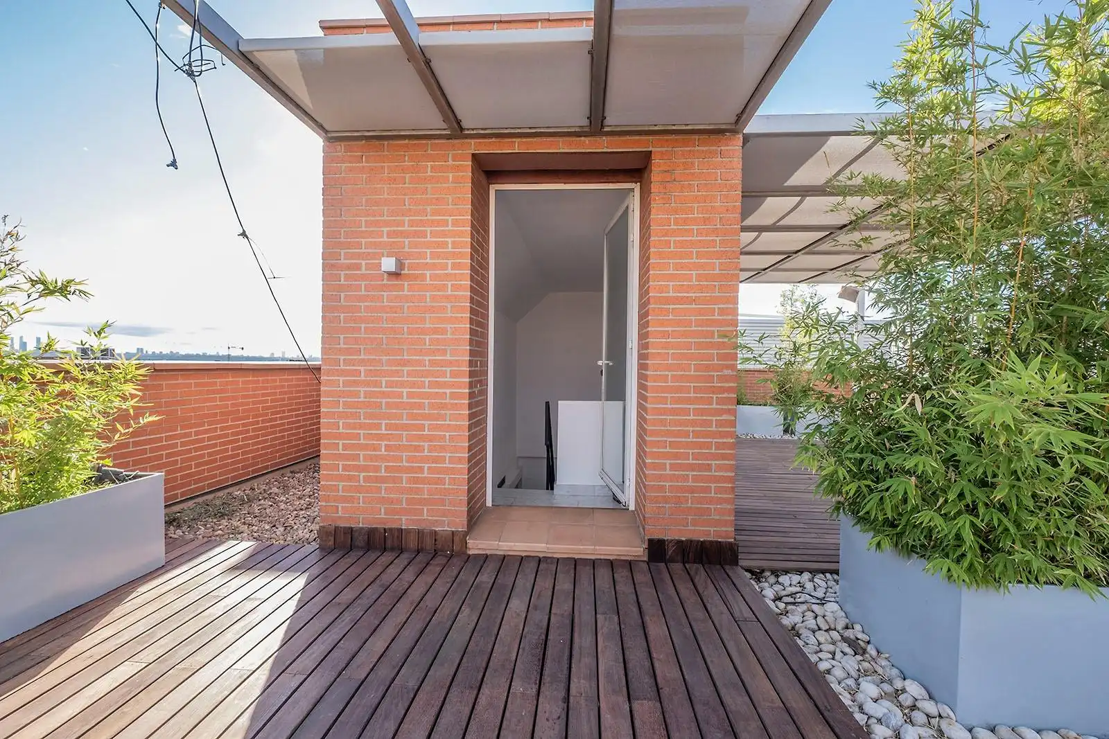 Terraza de Ático de alquiler en Pozuelo de Alarcón con Aire acondicionado, Calefacción y Jardín privado