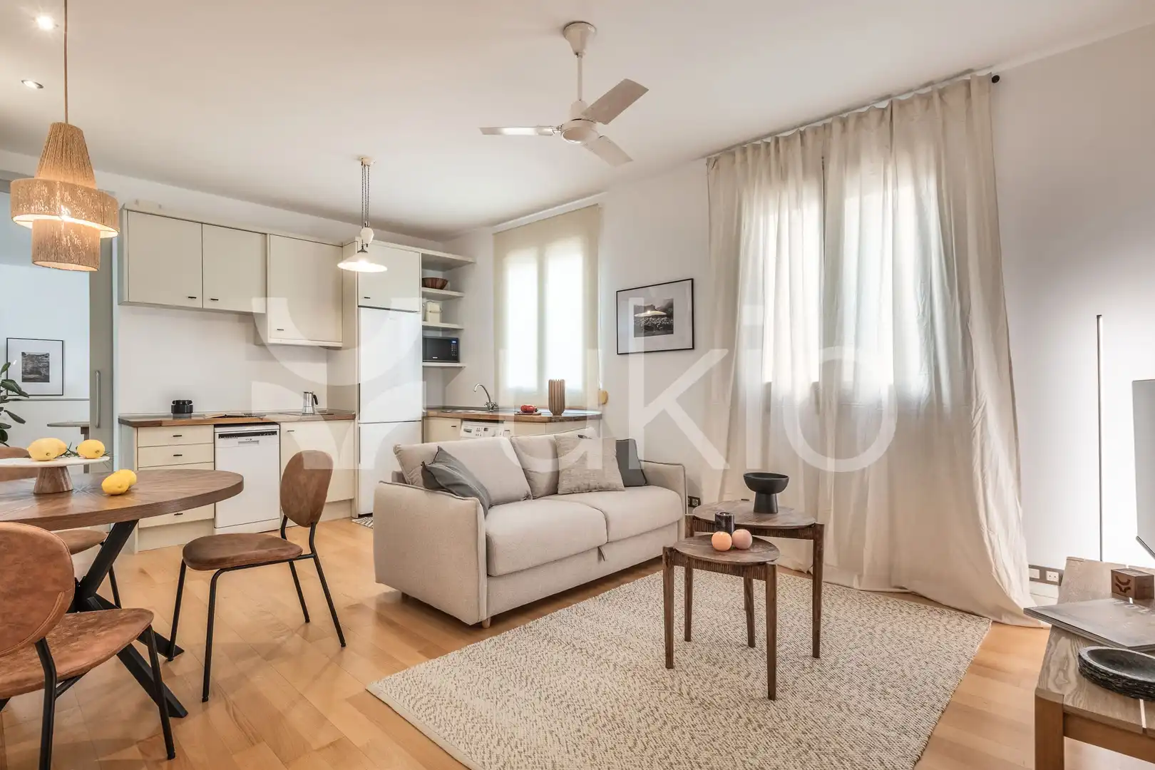 Living room of Apartments for rent in Madrid  with Heating, Oven and Washing machine