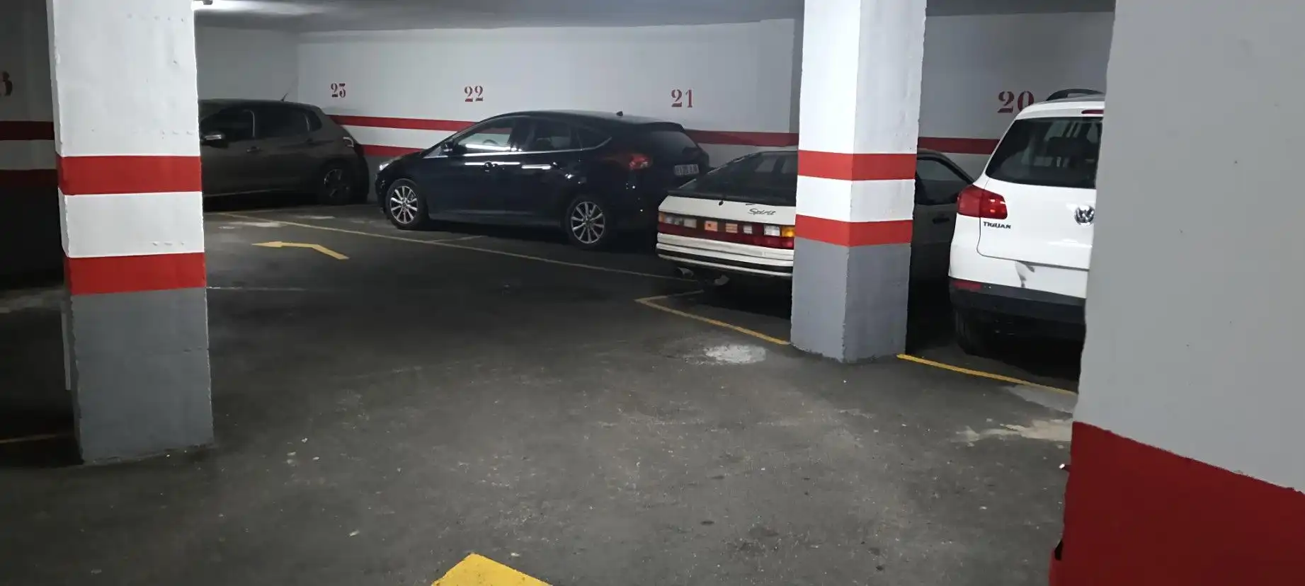 Parkplatz von Garage zum Verkauf in Zaragoza