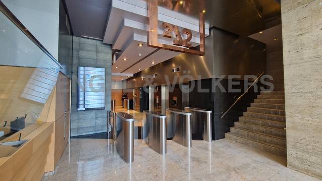 Oficina en Alquiler en Barri de les Corts