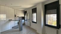 Cuina de Pis en venda en Mollet del Vallès amb Aire condicionat i Calefacció