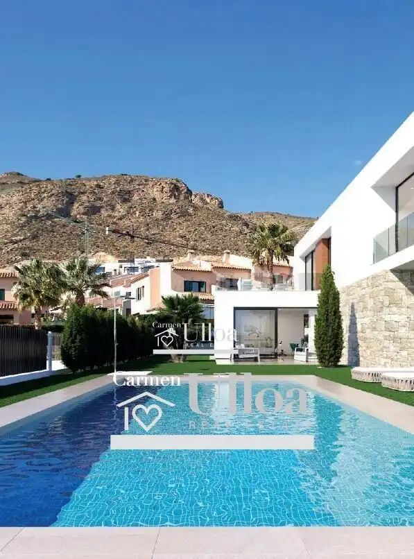 Chalet con piscina en venta en Golf Bahía, imagen 27