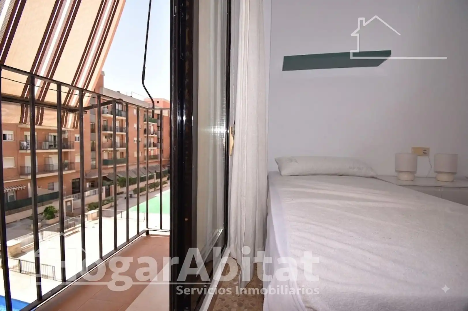 Bedroom of Flat for sale in Moncada  with Air Conditioner, Storage room and Balcony