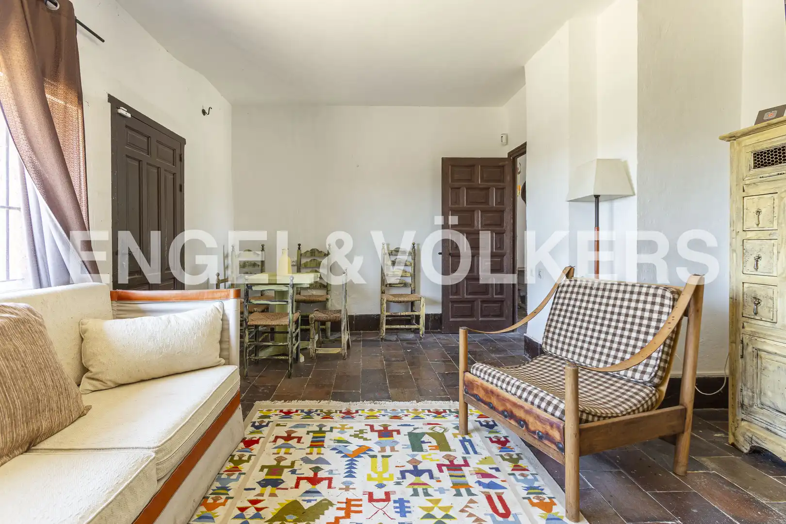 Sala de estar de Finca rústica en venta en Villanueva de la Cañada con Calefacción