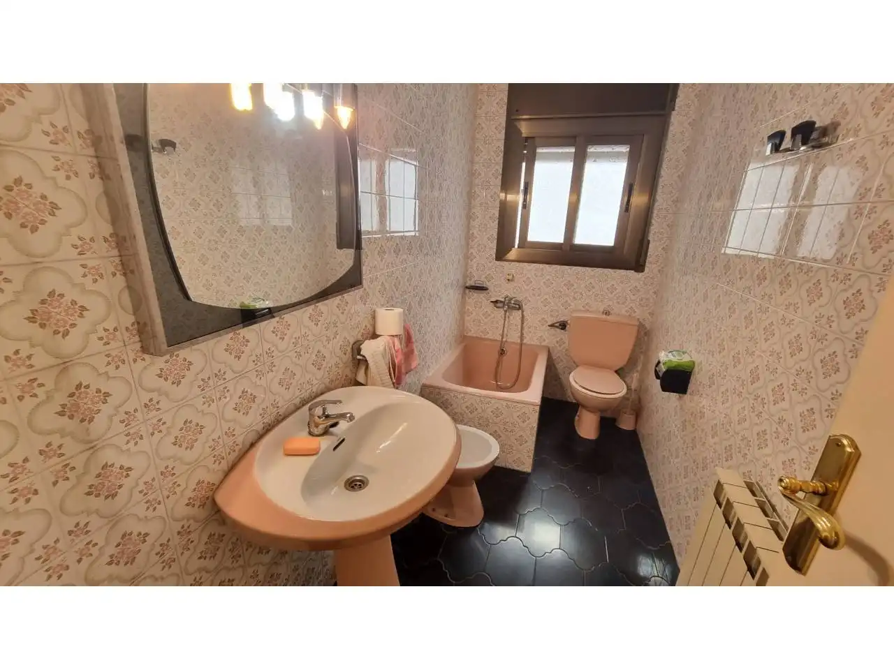 Baño de Piso en venta en Granollers con Calefacción y Balcón