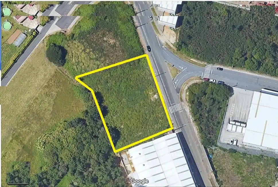 Terreno industrial en venta en Pontedeume