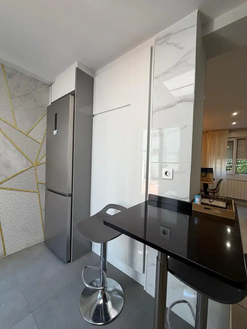 Küche von Wohnung zur Miete in Gijón  mit Heizung, Terrasse und Balkon