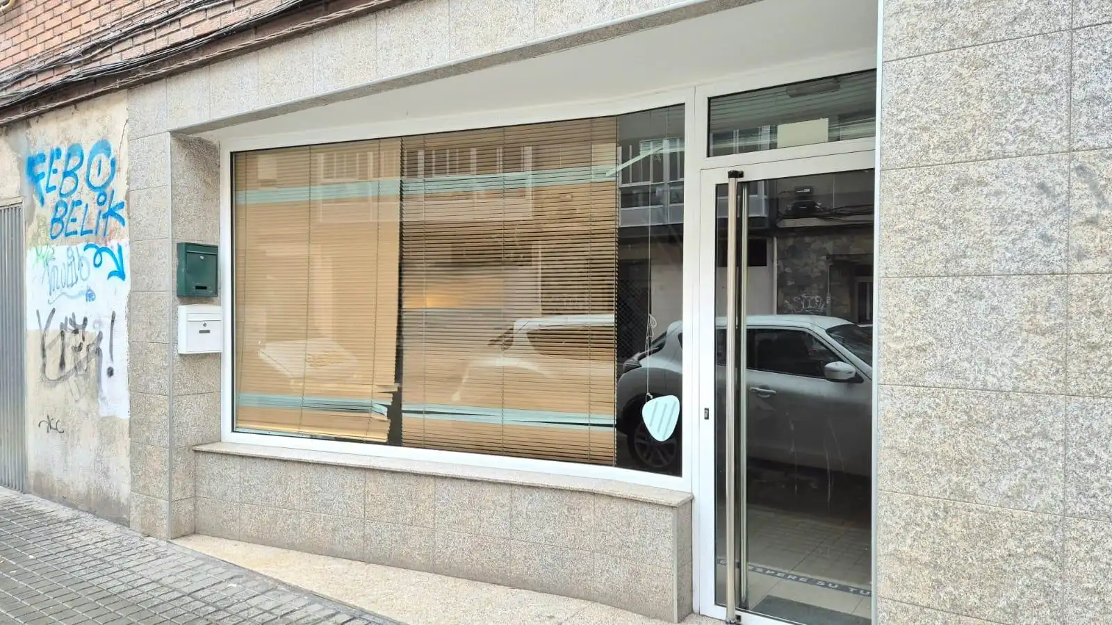 Local comercial en alquiler en Flores de Sil - La Placa, imagen 15